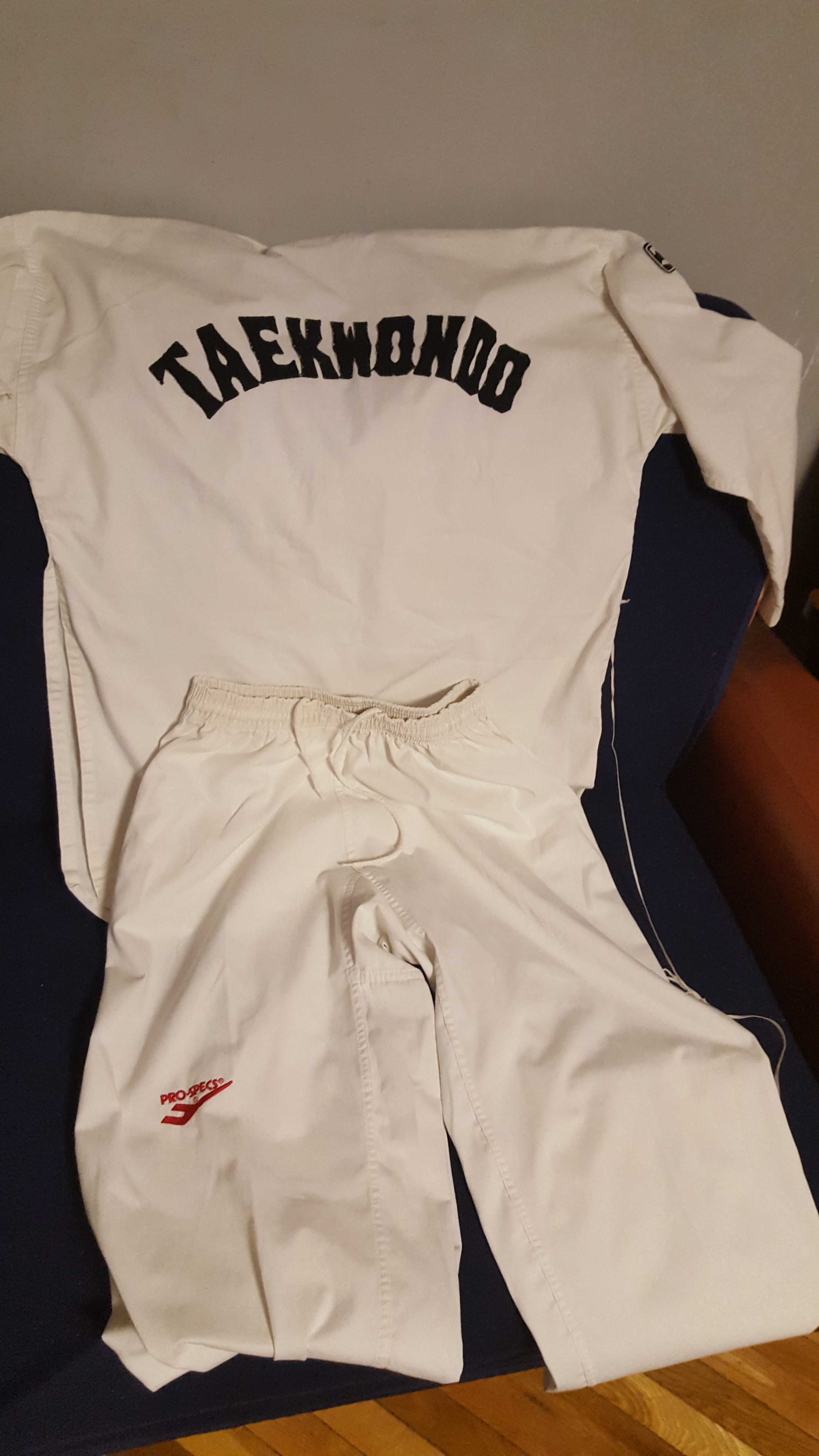 vand kimono taekwondo