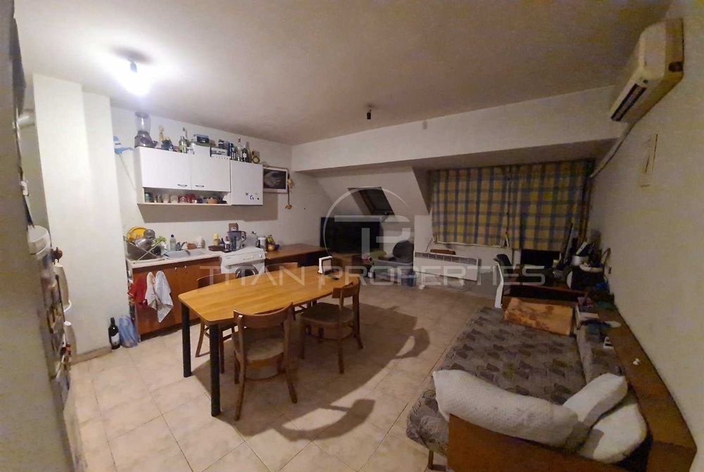 Продава се Тристаен апартамент в Пловдив, Мараша - 100 кв.м за 1480 €/кв.м - Снимка #1