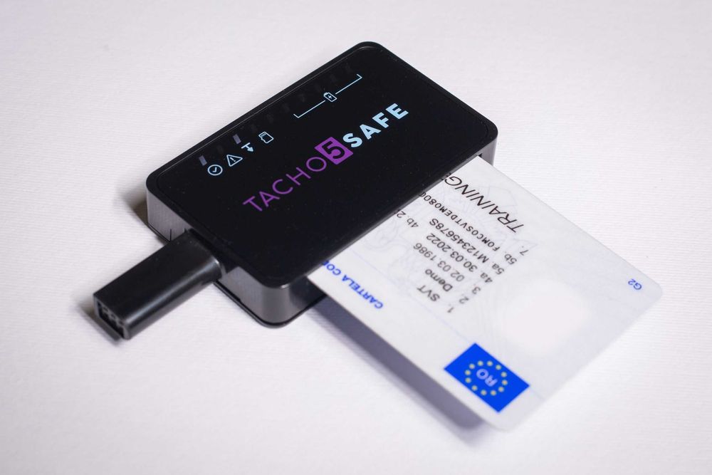 Cititor de tahografe si carduri Tacho5Safe