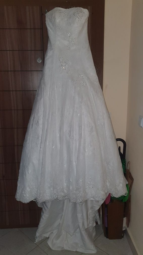 Сватбена рокля Izidress и R. Framboise