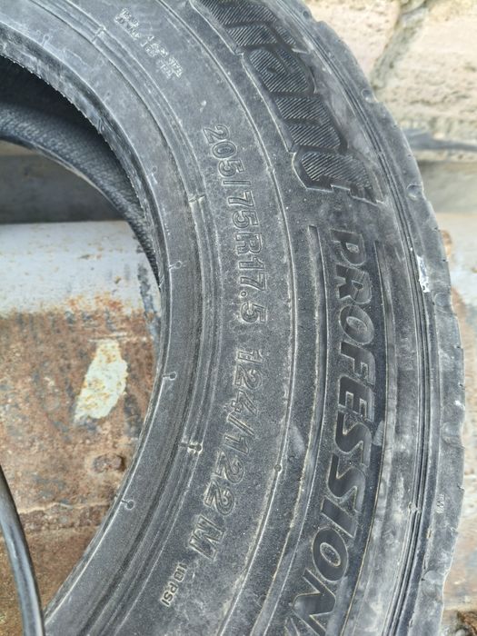 Покрышки для комерческих машина и автобус
