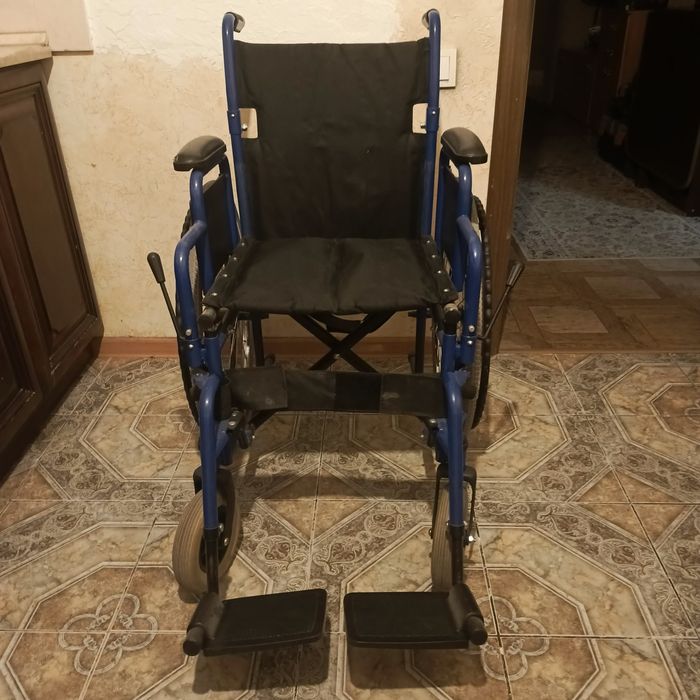 Коляска инвалидная