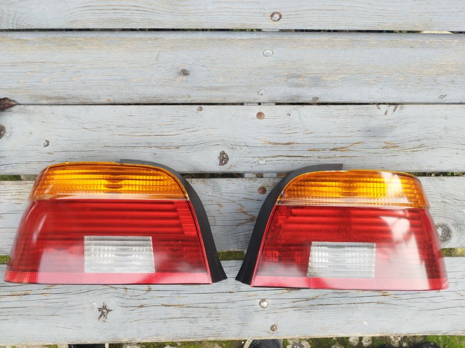 БМВ Е39 Продавам и подарявам фарове и стопове