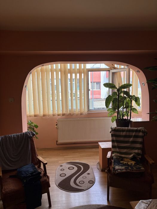 Vand apartament 49.7mp Topoloveni