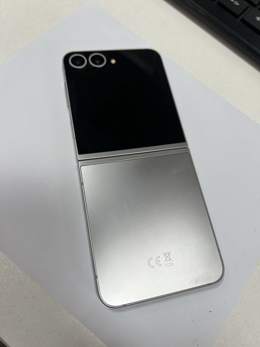 Samsung z flip6 цял за части