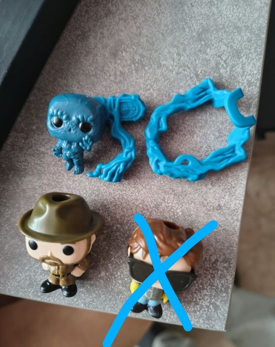 Игрушки Киндер joy Очень странные дела