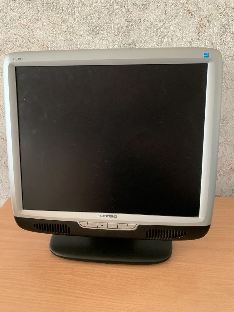 Монитор LCD - 19”