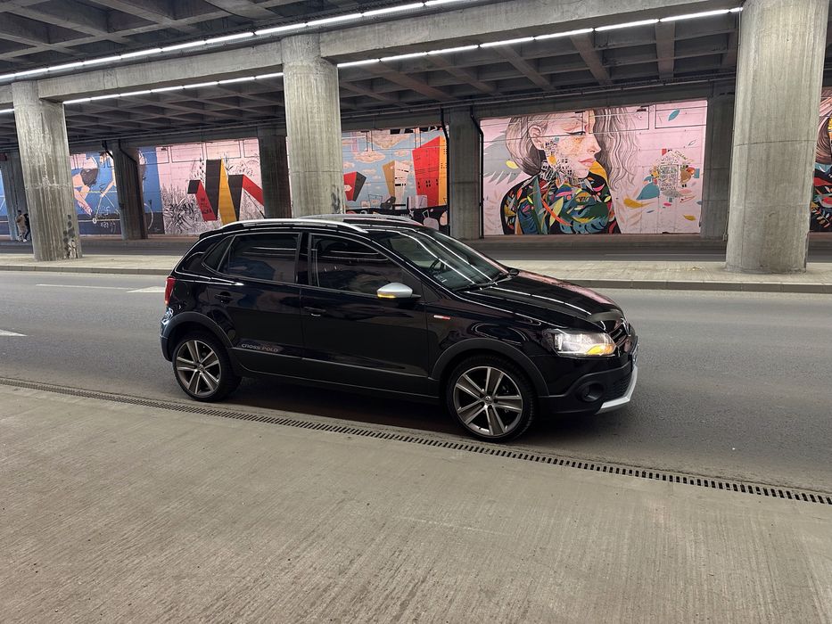 Volkswagen Polo Croos