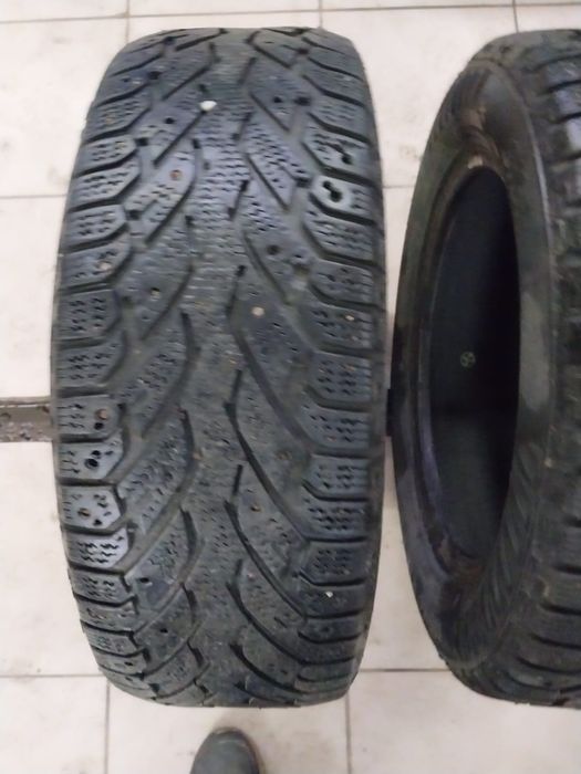 Продам б/у резину