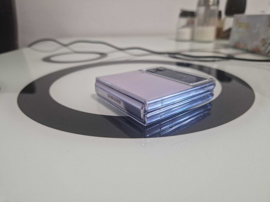 Samsung Galaxy Z Flip4 5G 128GB 8GB RAM Dual