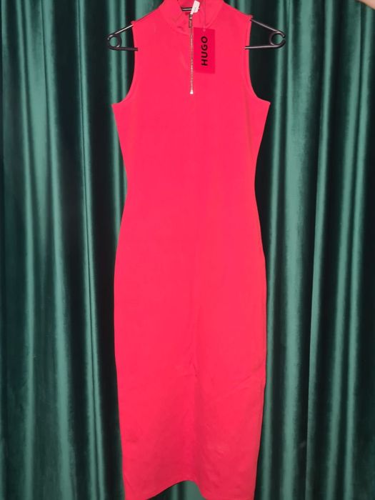 Rochie roșie HUGO – Nouă, cu etichetă – Casual chic, mărimea XS