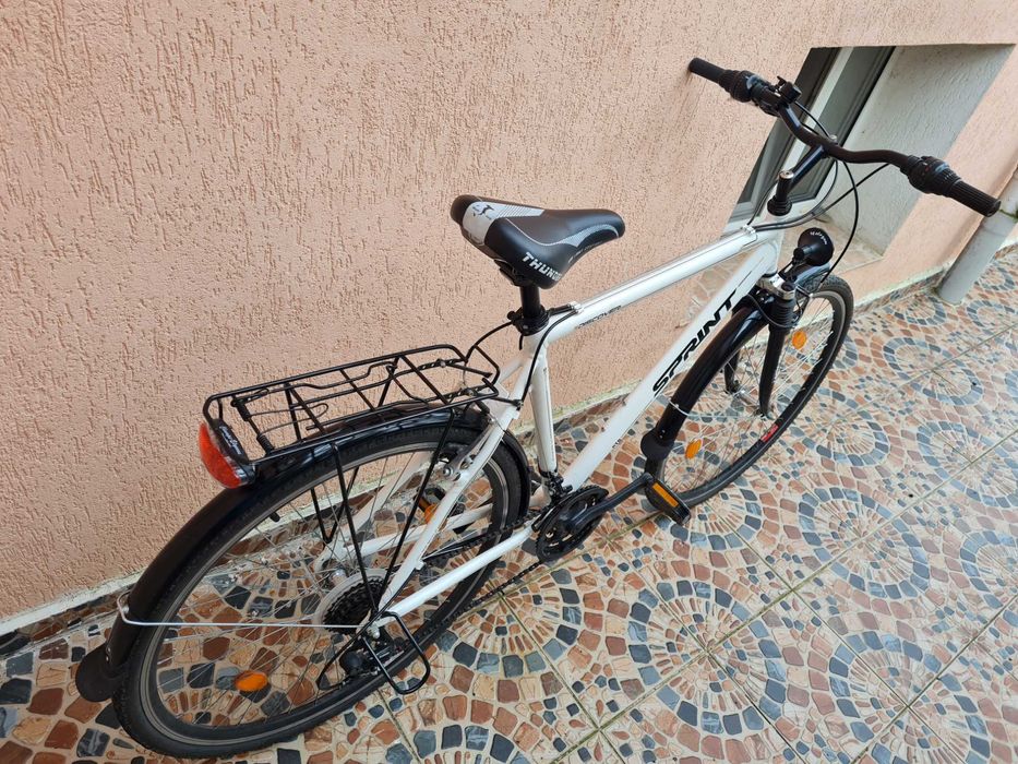 Bicicleta super echipata
