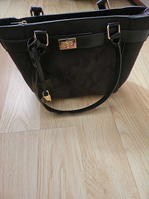 Чисто нова чанта