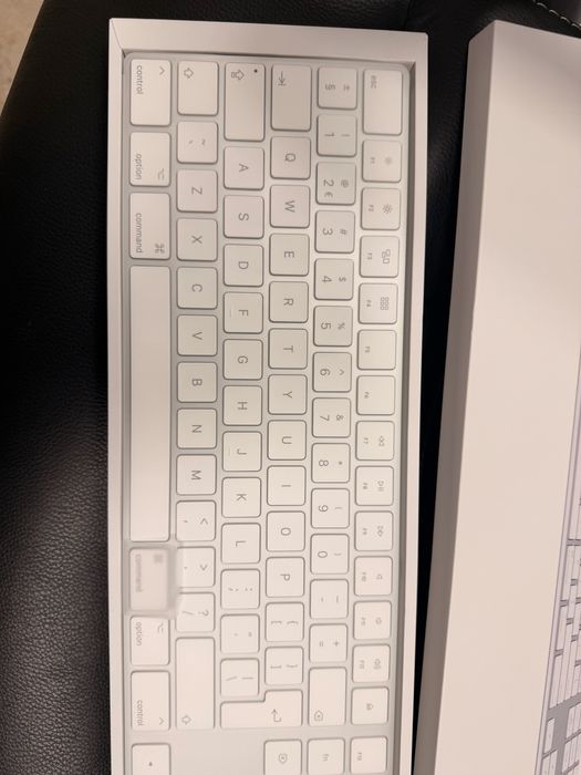 Tastatura apple magic keyboard layout qwerty international noua