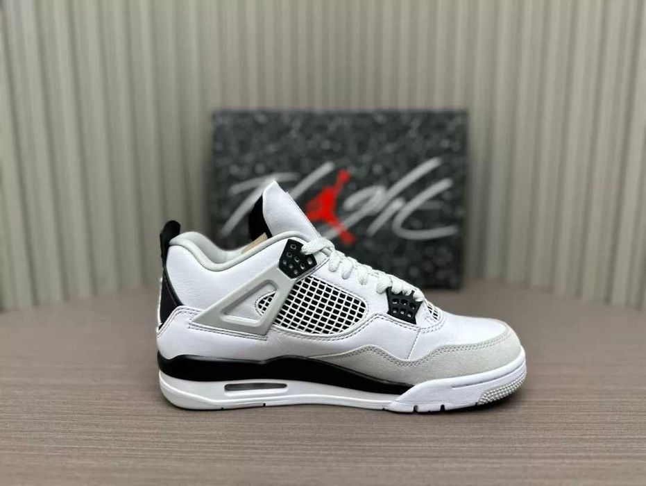 Jordan 4 Military Black (42.5/44.5) FULLBOX | Livrare cu verificare