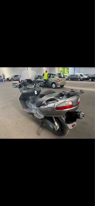 Suzuki Burgman AN 650 Executive