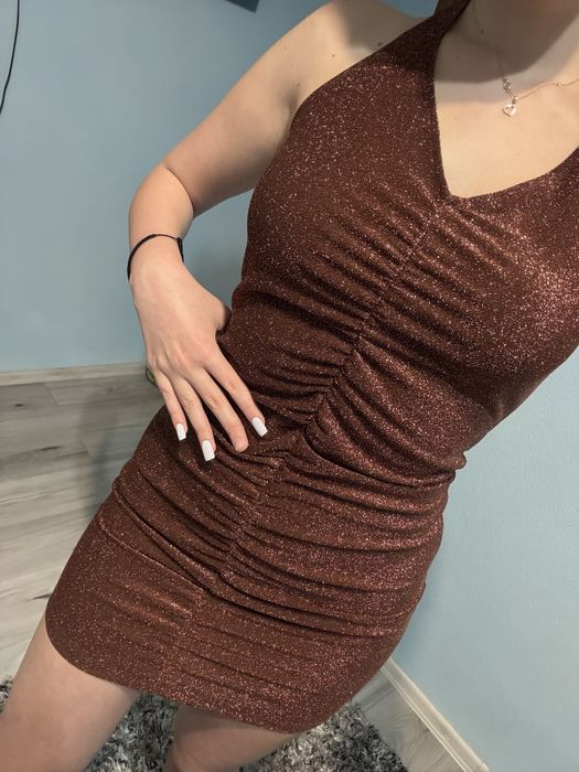 Къса рокля H&M в кафяв цвят