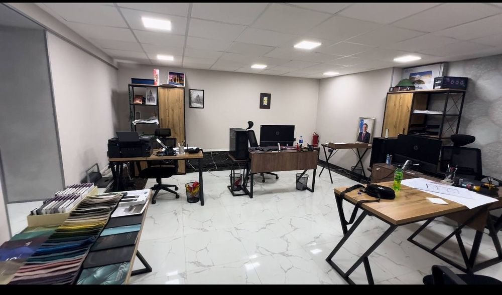 СРОЧНО!!! Продается Офис 3 хона майдони 57 м2 подвал 45 м2