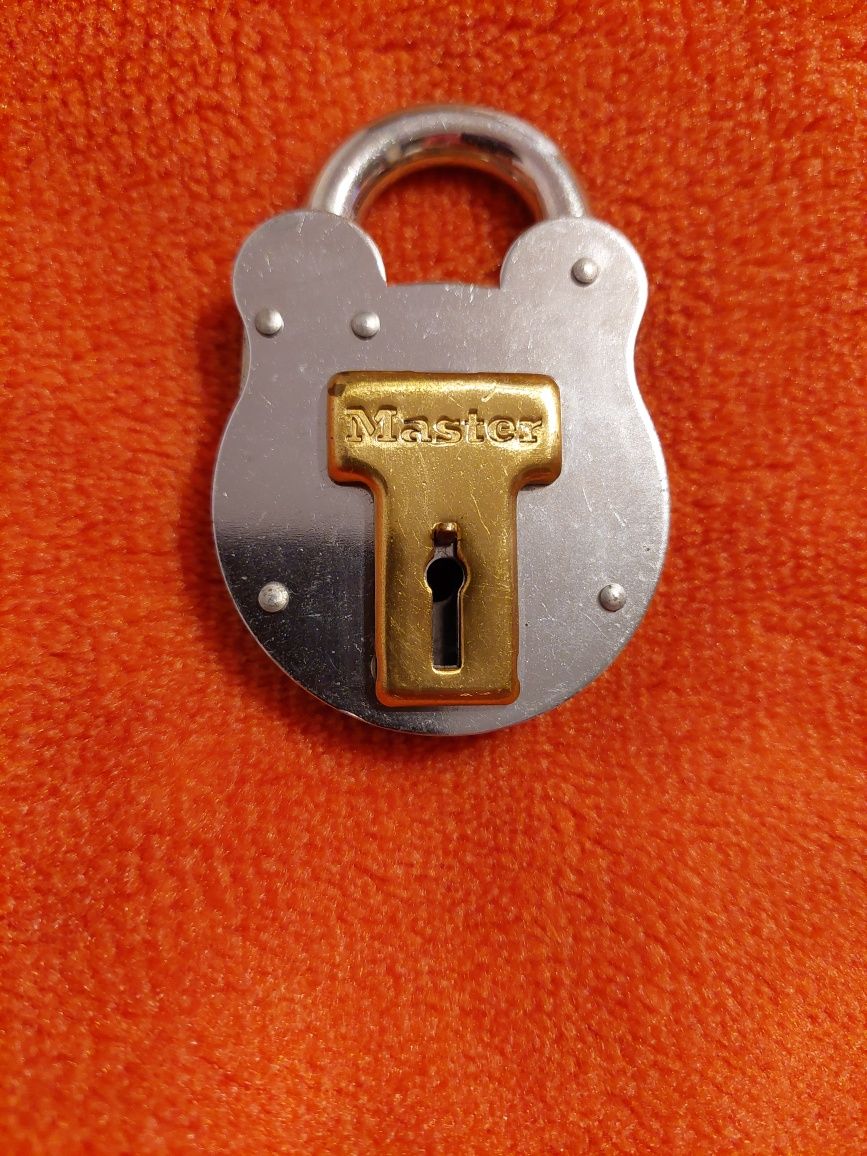 Lacat Master Lock de inalta securitate nou