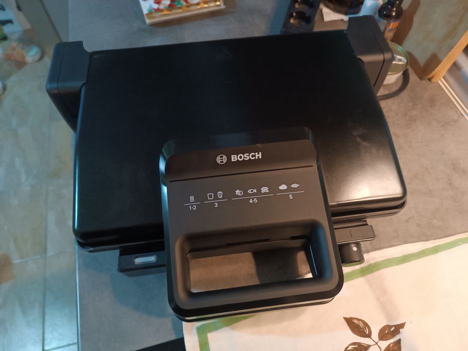 Грил Bosch TCG3323