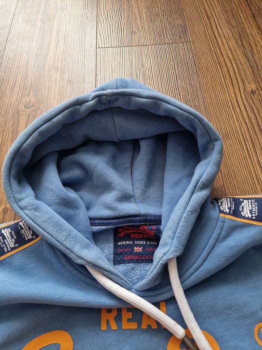 Страхотен мъжки суитчър SUPERDRY размер
М,без забележки, размери бОсм