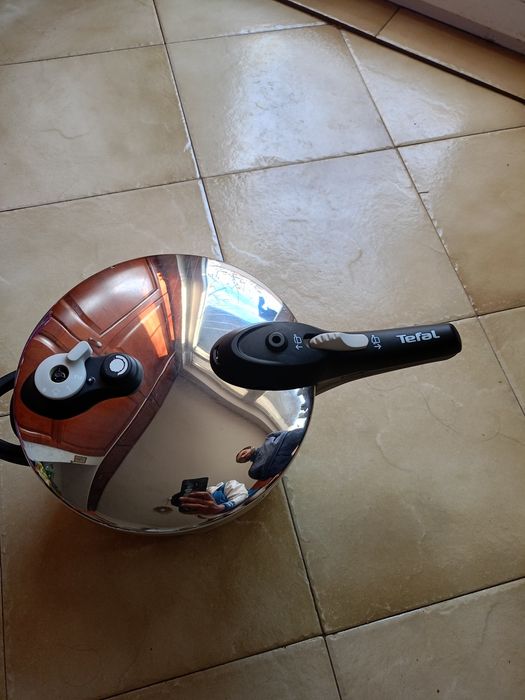 Тенджера под налягане