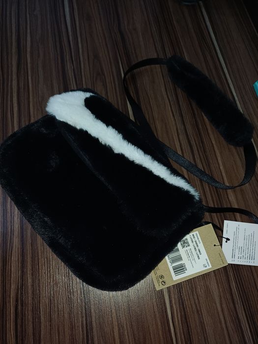 Дамска Чанта Nike W NSW futura 365 fx fur crossBODY