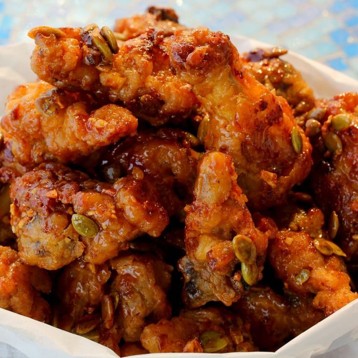 Saryogli jo'ja zakaz olamiz.
Mazali siz ham tatip koring
tuy marosimla