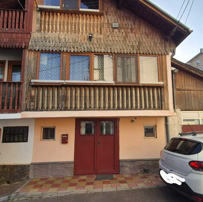 Casă tip apartament