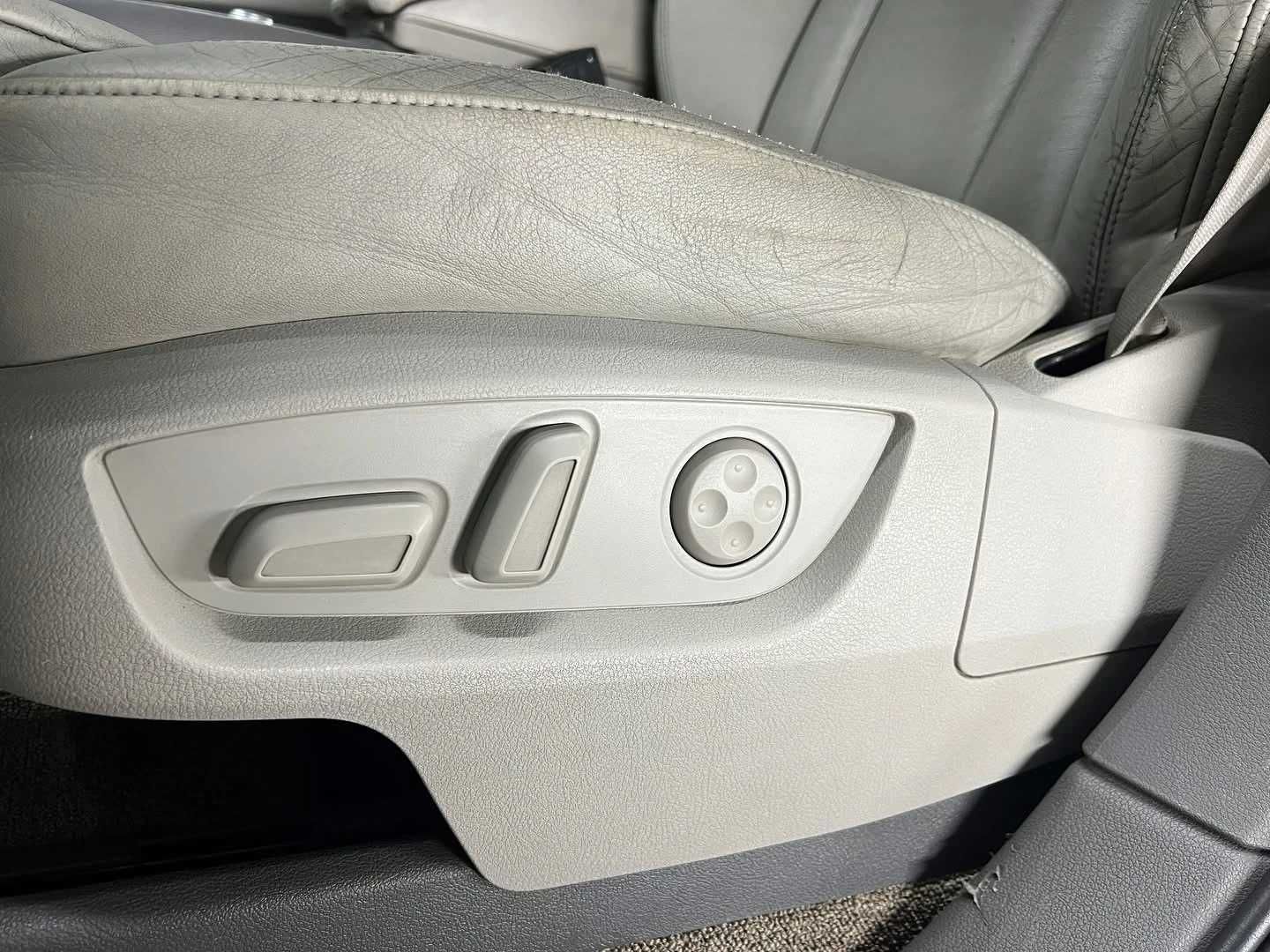 Audi Q7 3.0 TDI - седемместен