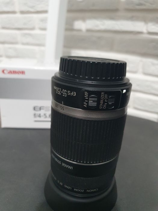 Фотообектив за Canon EF-S 55-250 mm f/4-5.6 IS