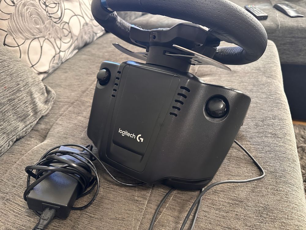 Волани и педали,Logitech .G 29 driving Force