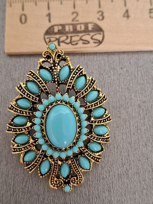 Разные коллекционные украшения,листайте фото