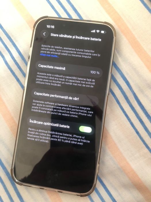 Iphone 13 culoare albastru inchis