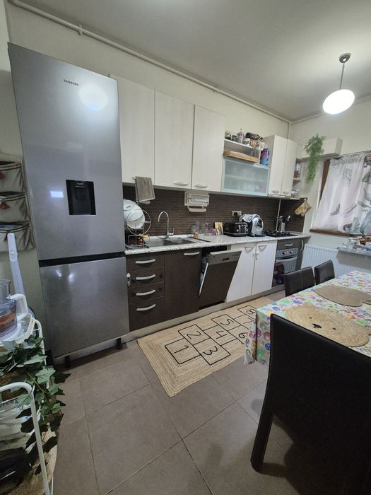 Apartament 3 camere OTOPENI Central, utilat complet, parcare inclusa