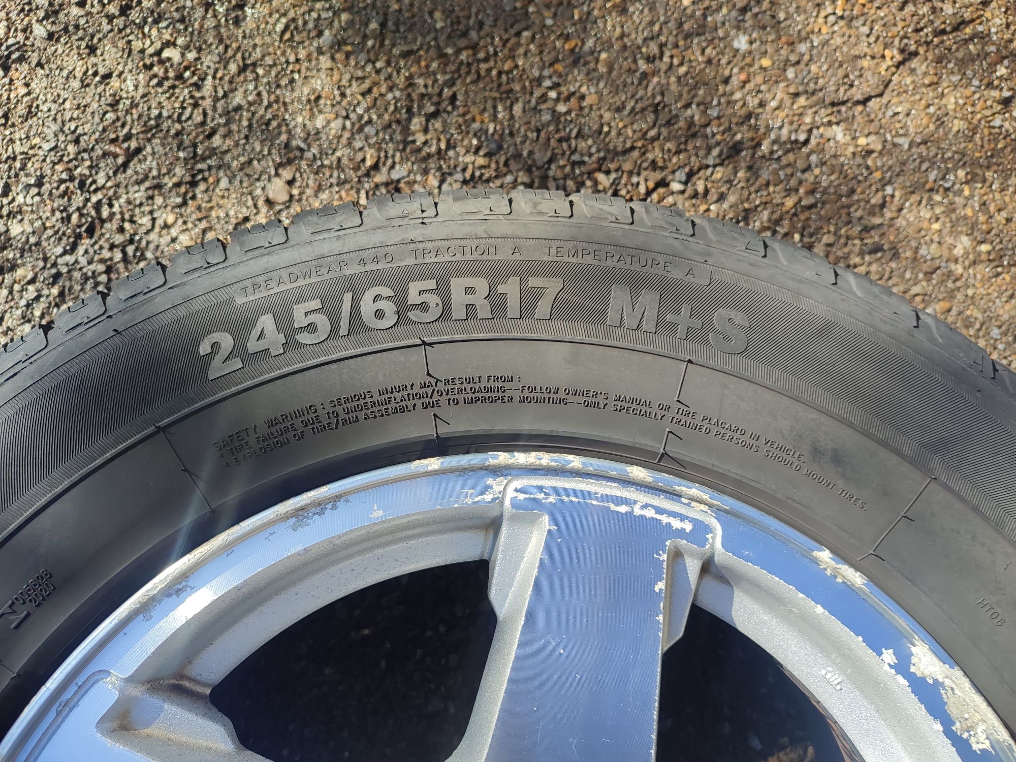 245/65/17" 4бр Vigorous highway terain,dot3821,8mm