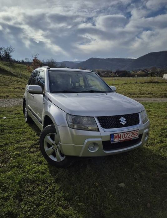 Vând Suzuki Grand Vitara 2011