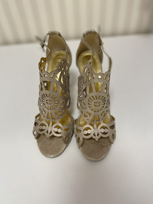 Sandale aurii 38