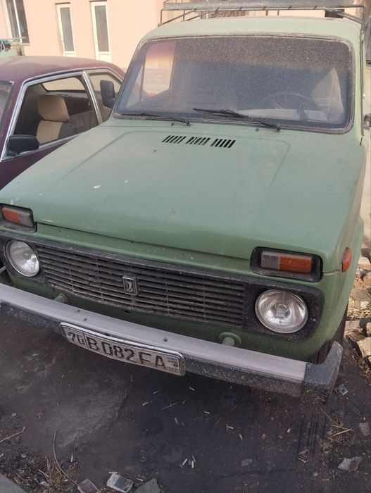 Продаю свою машину 2121