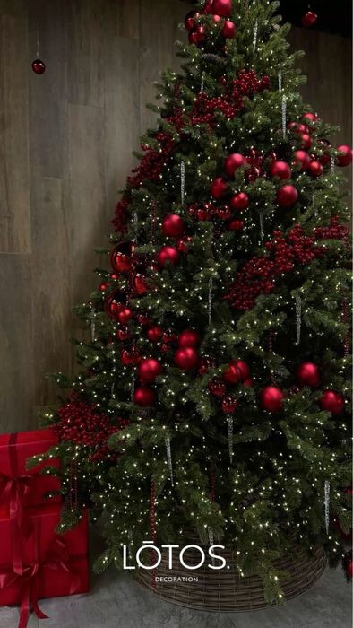 Новогоднее офомление елок , оформление помещений ,