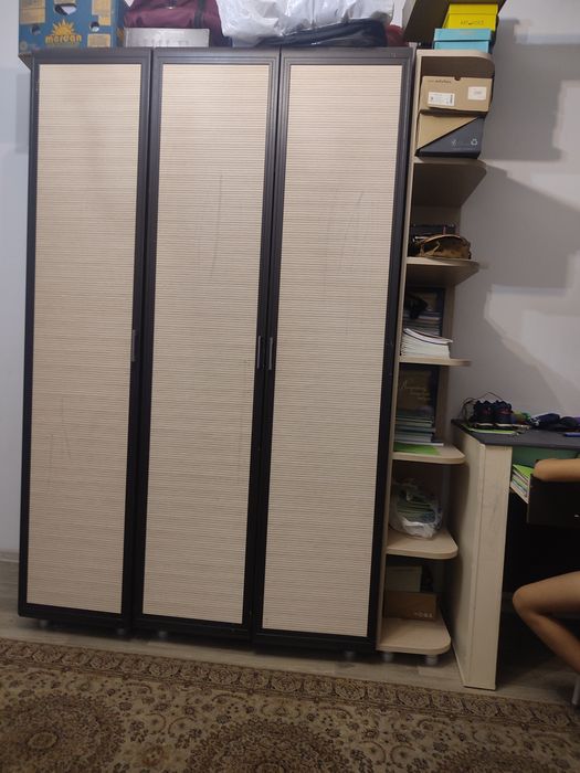 Шкаф спальный бу