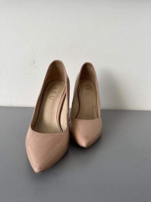 Продам туфли 36-37 р в отличном состоянии