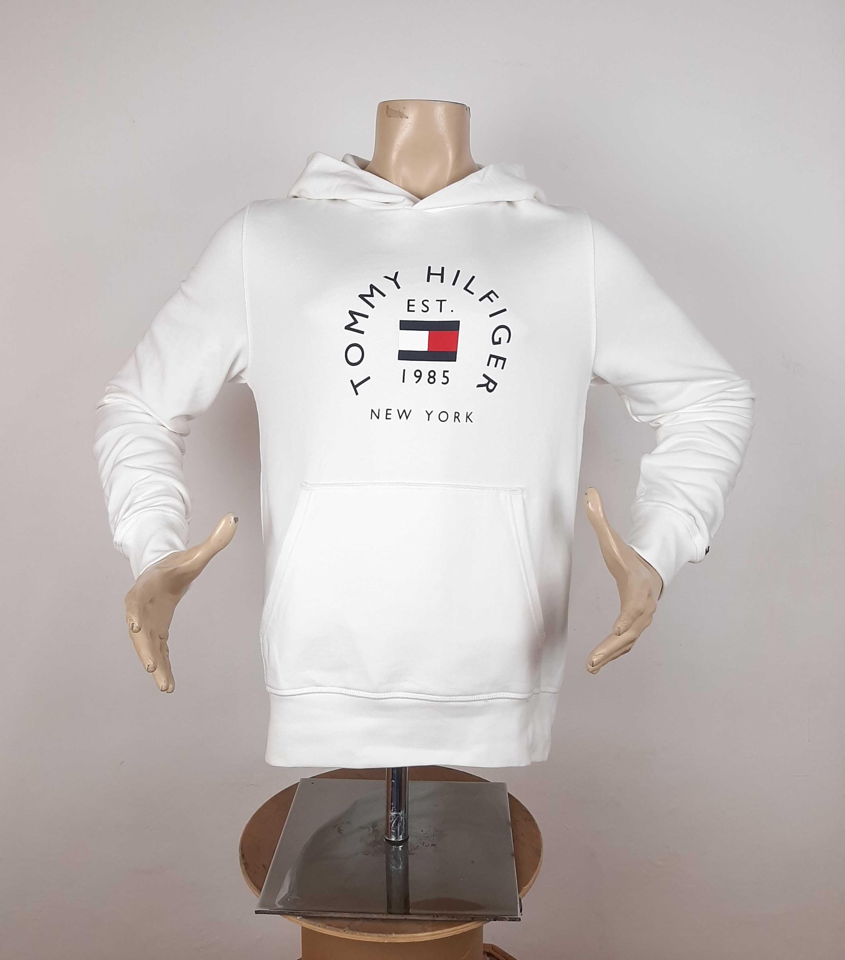 Tommy Hilfiger Flag Arch Hoodie - Оригинален мъжки суитшърт размер М