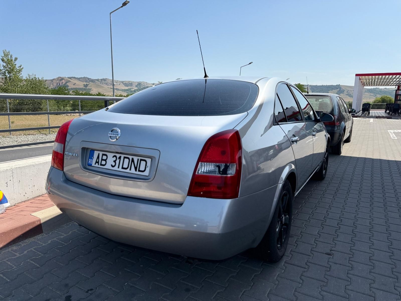 Nissan Primera P12