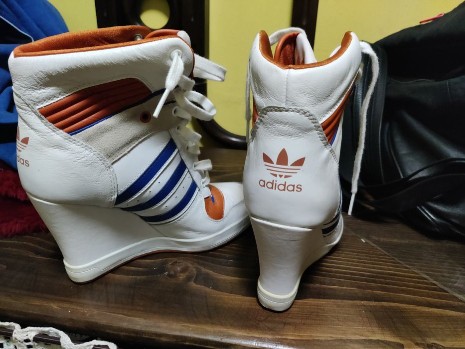 Оригинални маратонки Adidas