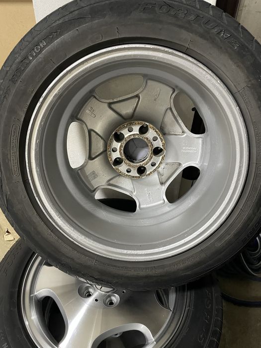 Продаётся R16 205/60/16