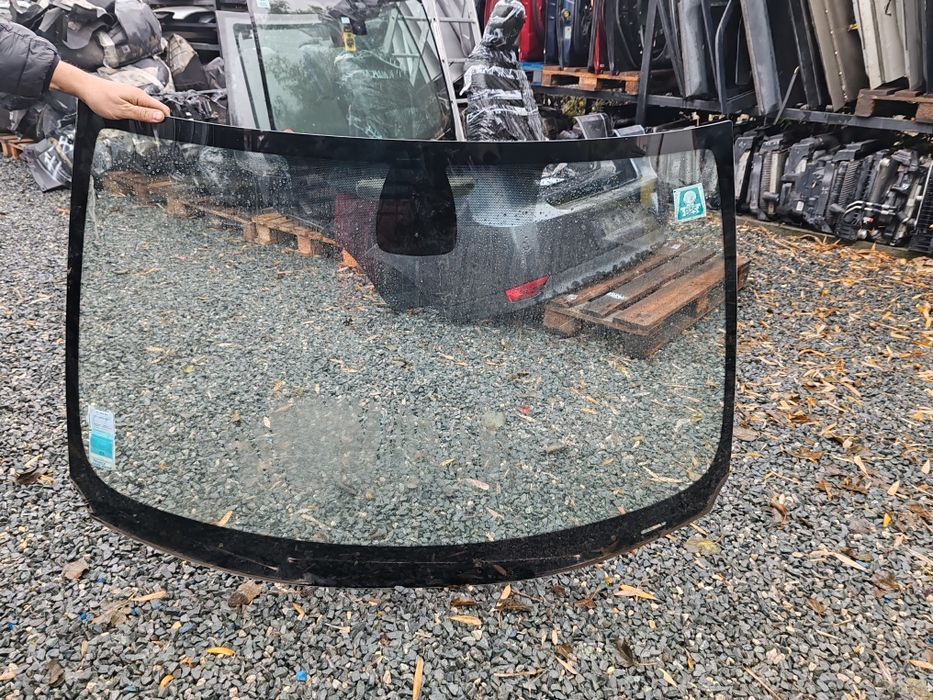 Parbriz Renault Laguna 3 350lei ofer montaj