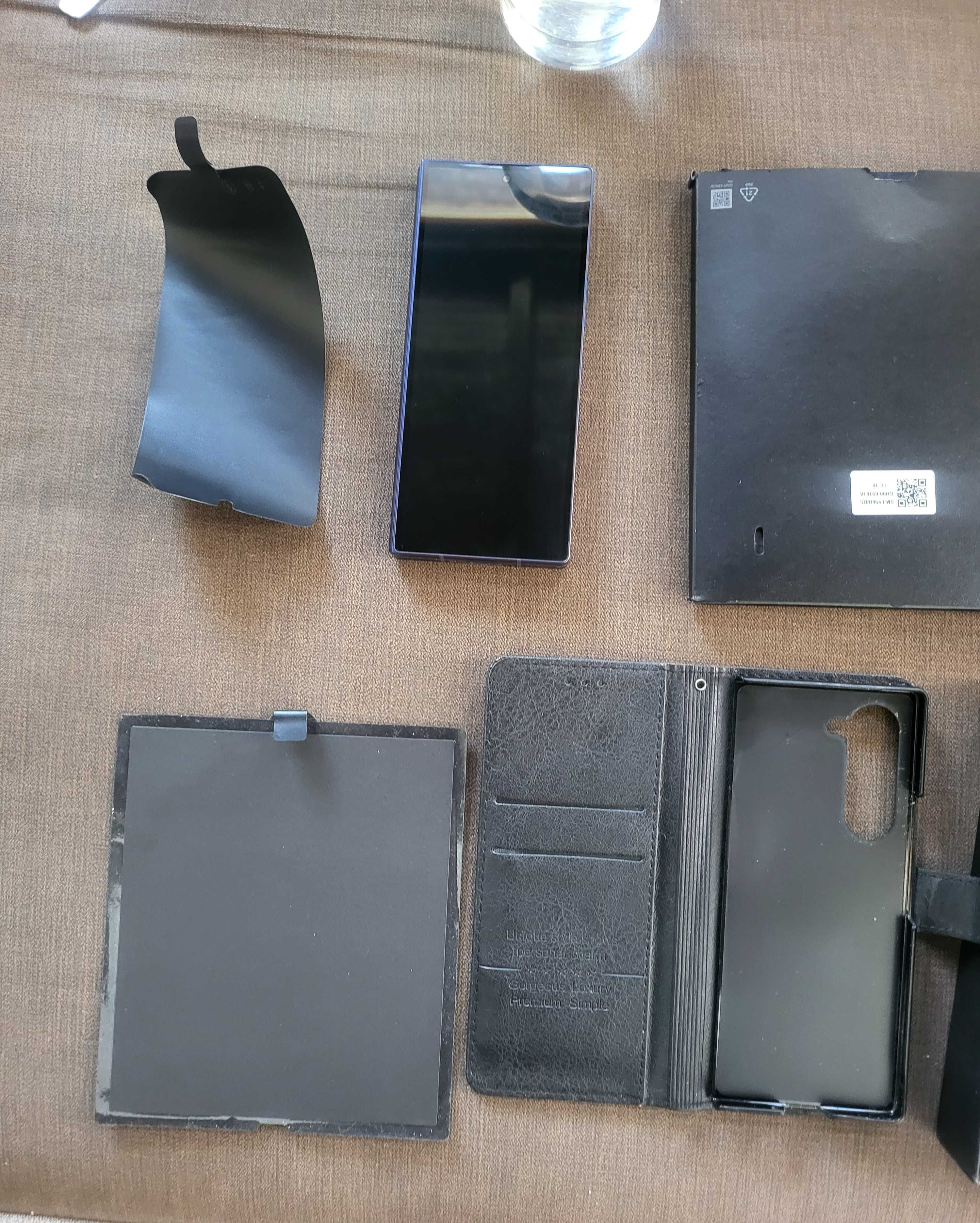 Продавам Samsung Z fold 6//512g