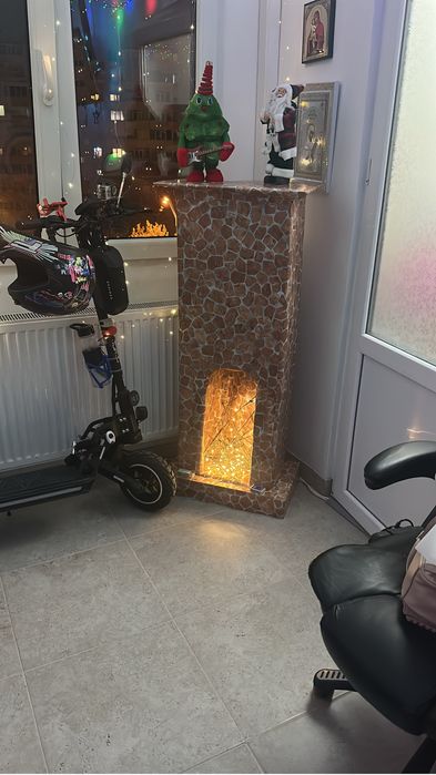 Șemineu decorativ handmade cu lumini LED – unicat