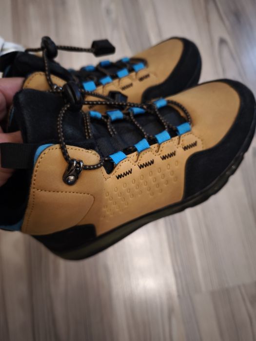 Боти и маратонки  Reserved 34 номер